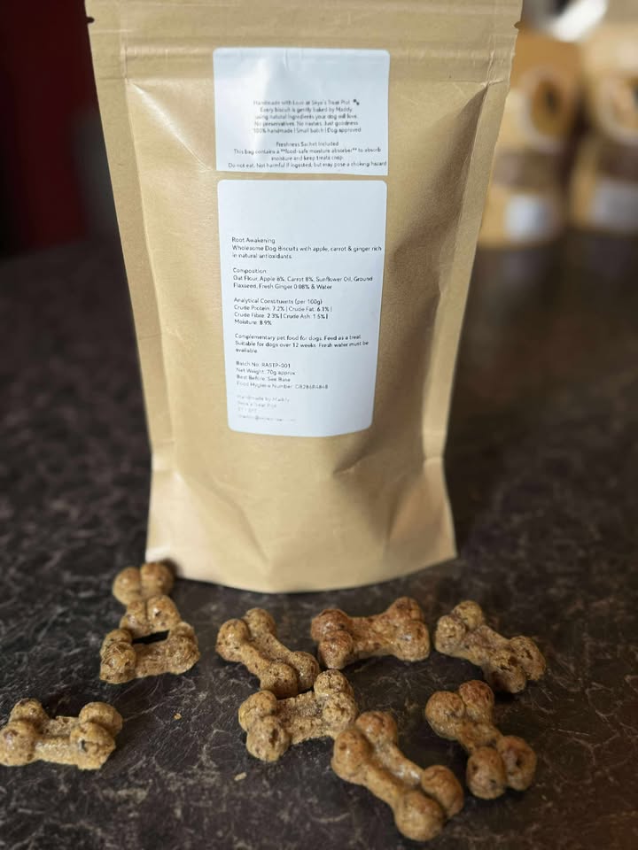 Root Awakening – Apple, Carrot & Ginger Bone Biscuits (70g)