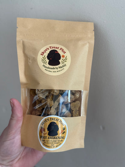 Root Awakening – Apple, Carrot & Ginger Dog Biscuits (70g)