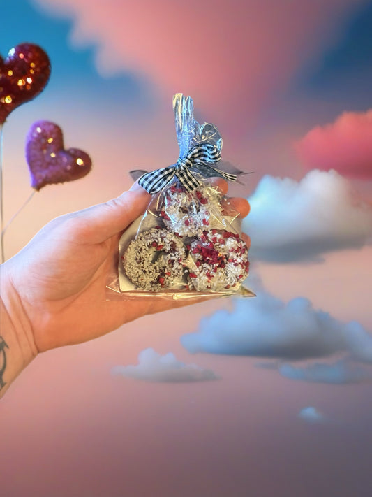 Mini Dog Doughnuts, Natural Red Velvet Dog Treats, Handmade Dog Cookies, Valentines / Pawlentine’s Treats — 3 Pack