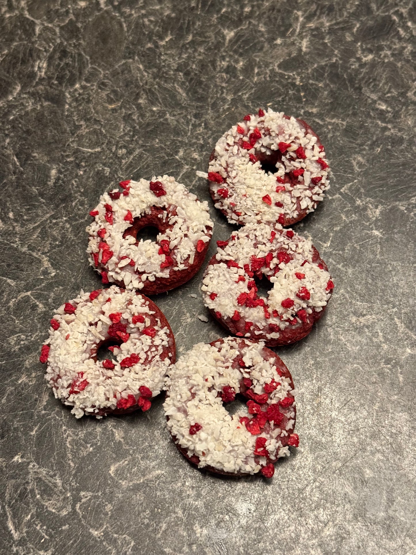 Mini Dog Doughnuts, Natural Red Velvet Dog Treats, Handmade Dog Snack - Gift - 3 Pack