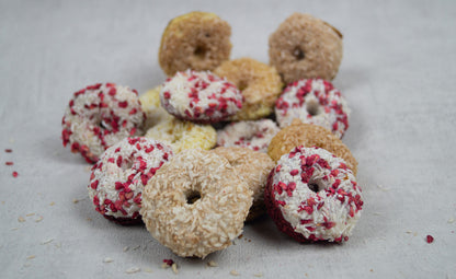 Dog Doughnut Gift Box | 8 Mini Pup Doughnuts | Handmade Natural Treats | Pooch Birthday/Gotcha Treats